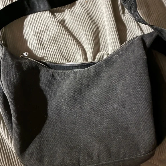 BAGGU Denim Medium Crescent Bag - Picture 2 of 9